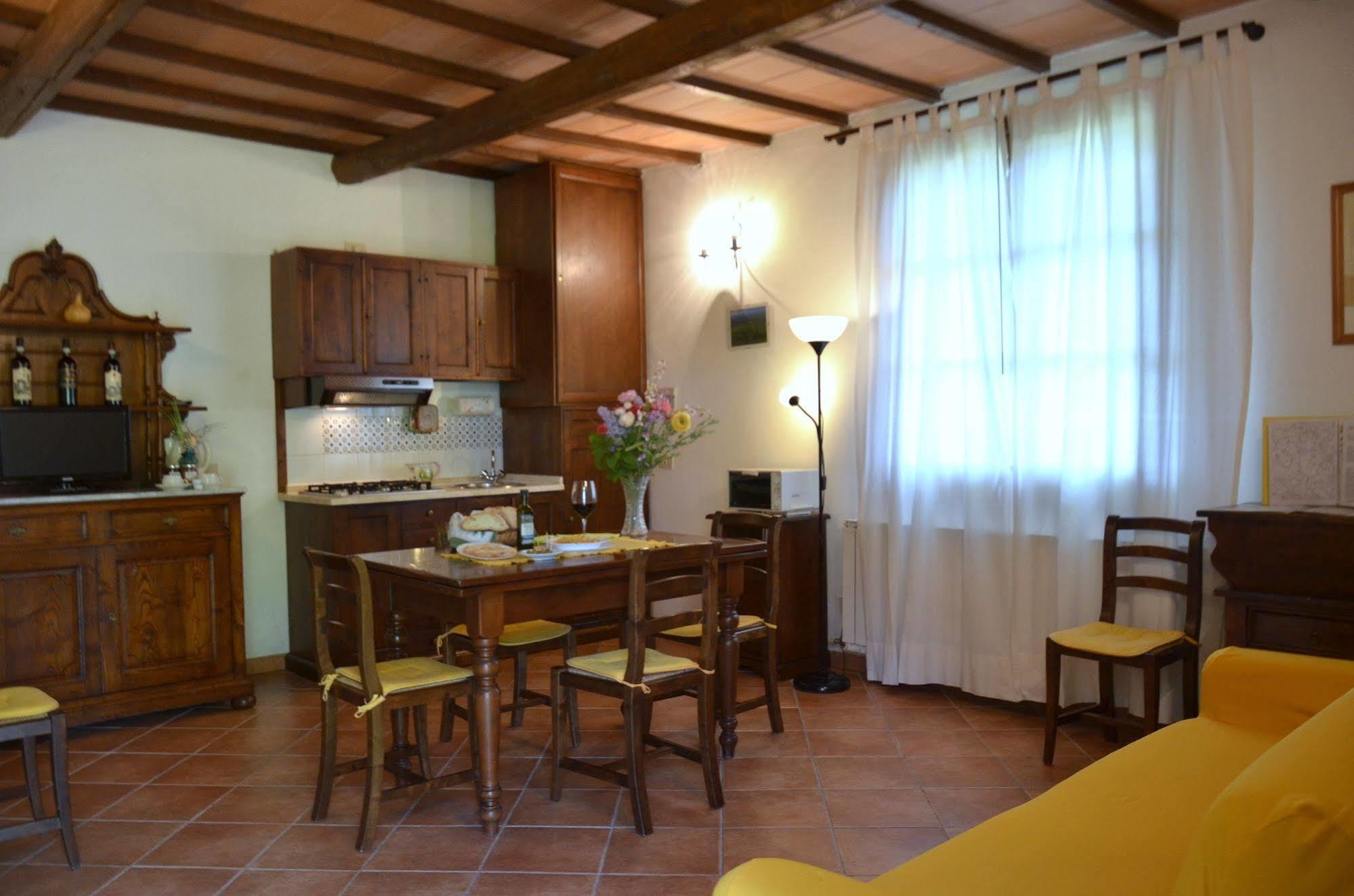 Agriturismo Il Casalone Montepulciano Stazione Buitenkant foto
