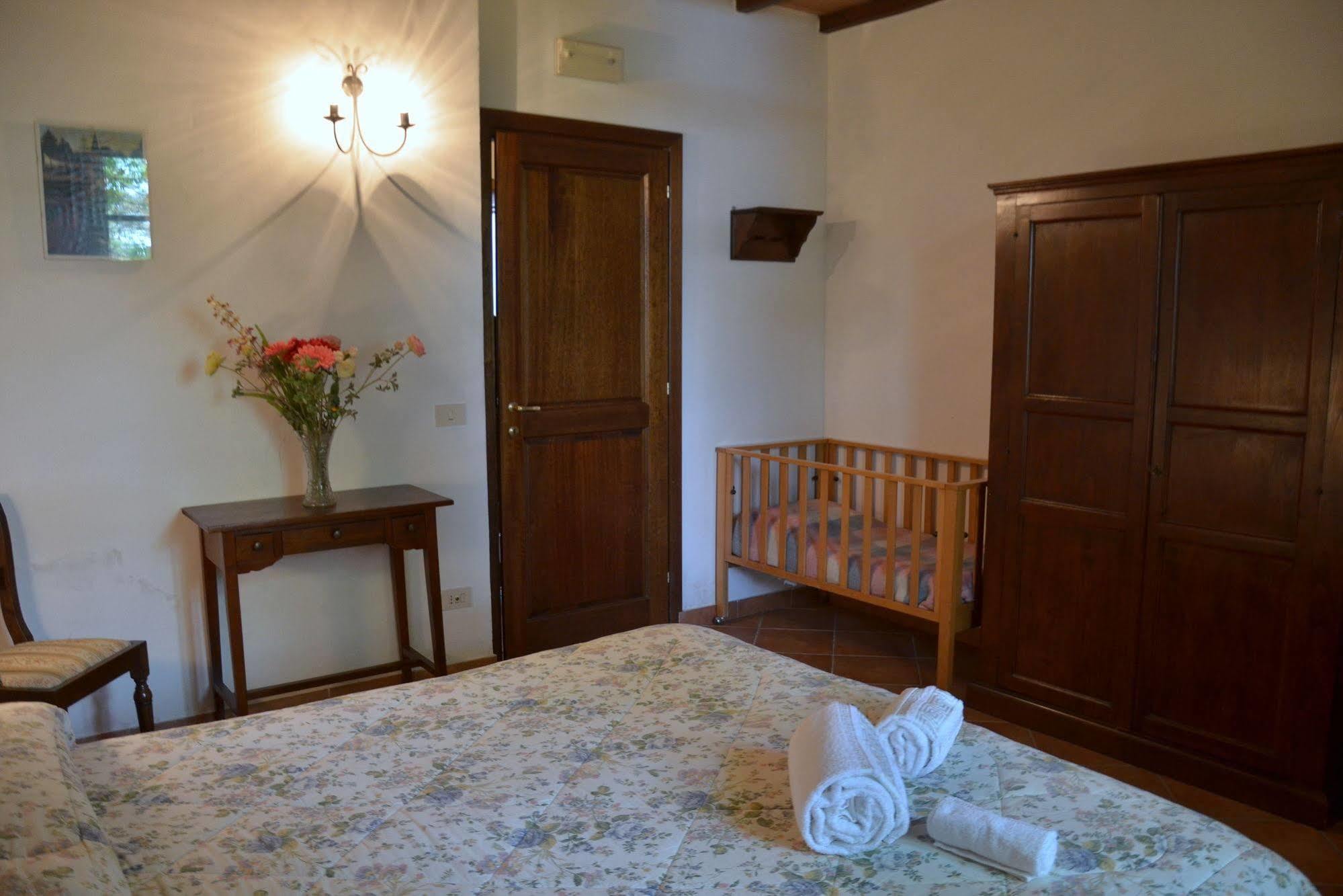Agriturismo Il Casalone Montepulciano Stazione Buitenkant foto