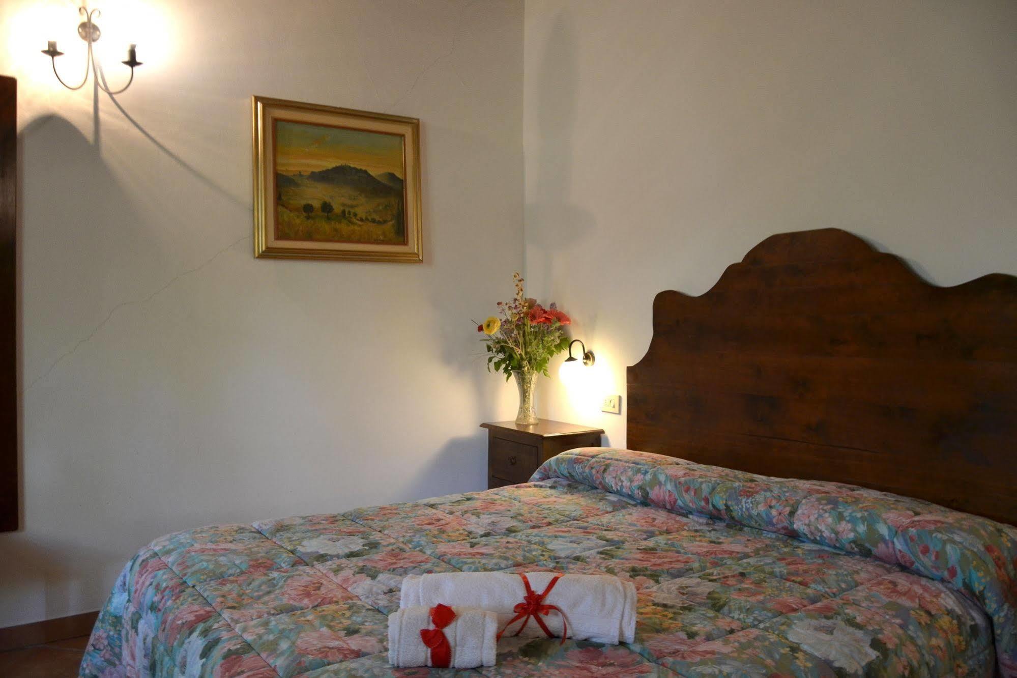 Agriturismo Il Casalone Montepulciano Stazione Buitenkant foto
