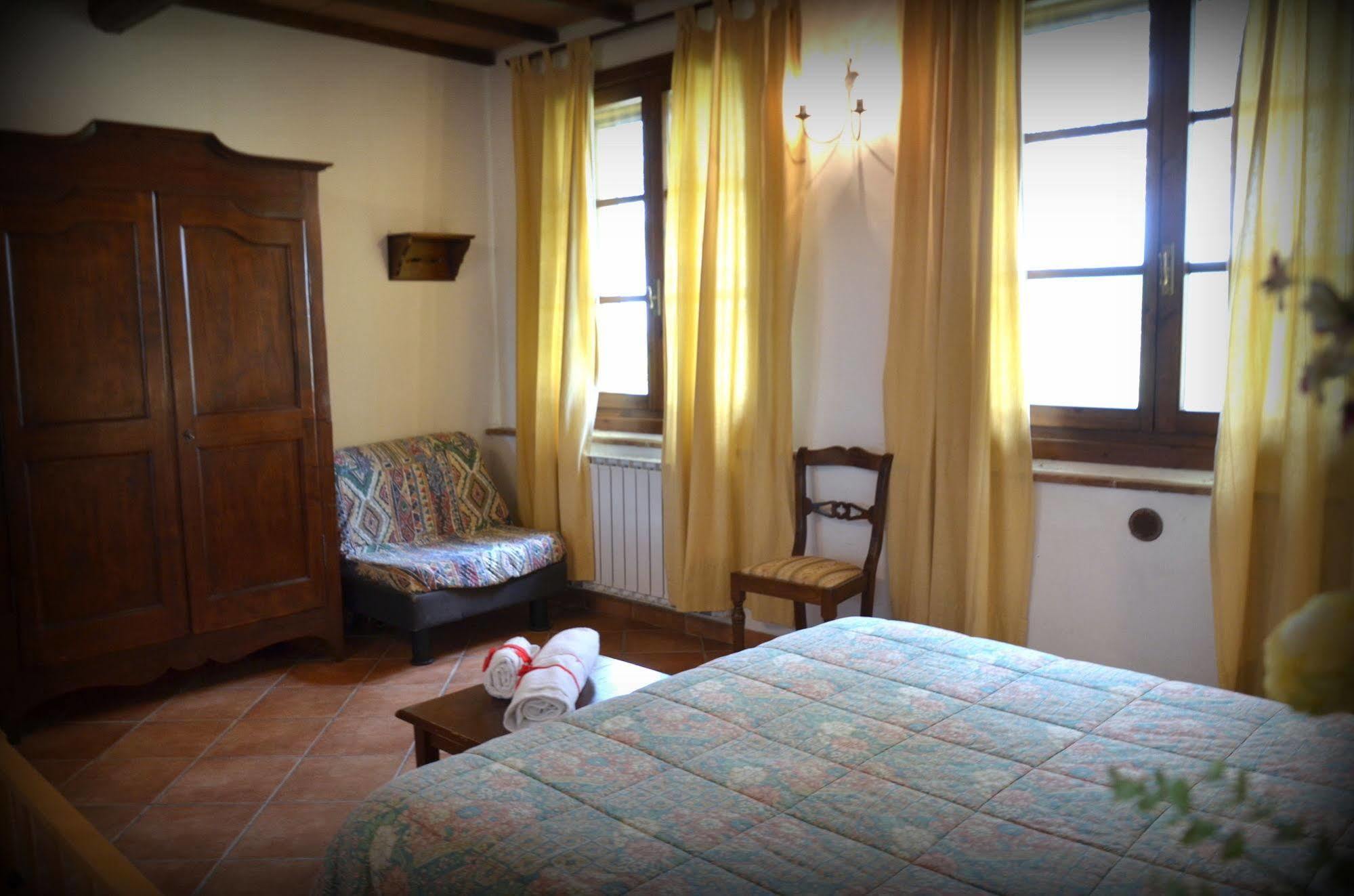Agriturismo Il Casalone Montepulciano Stazione Buitenkant foto